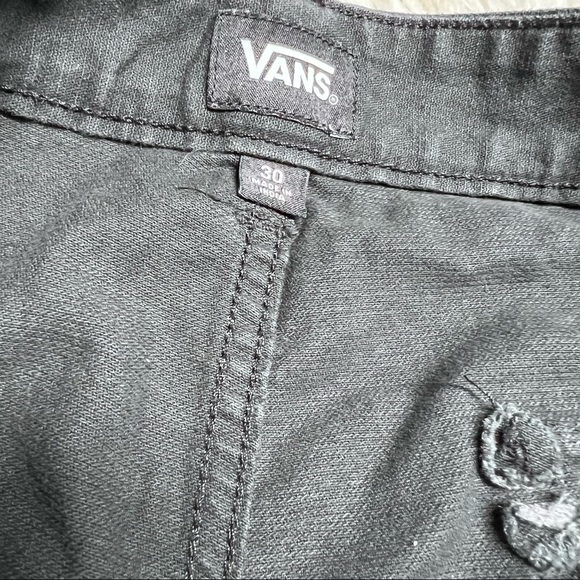 Vans cargo shorts black size 30 - Picture 4 of 6